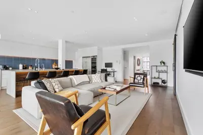 Image de Qv Stays Pure Luxury on the Viaduct