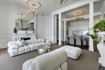 Qv Stays Luxurious Heritage Style Hideaway