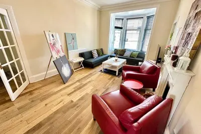 Image de Best Dumbarton home, spacious and bright