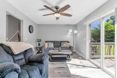 Image de Stylish Groveland 2br\/2. 5 Bath Townhome- Unit 6643