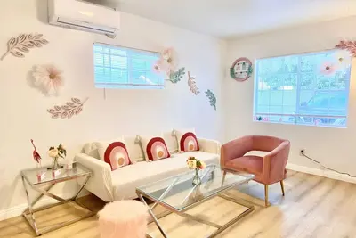 Image de Pink Cozy house