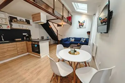 Image de Loft Duplex à 2 min de Paris-Parking privé gratuit