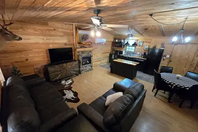 Image de Pine Twist Cabin