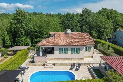 Image de Villa Stella mit Privatem Pool VerfĂĽgt Ăśber 4 Schlafzimmer fĂĽr bis zu 8 Personen