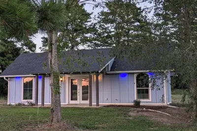 Cozy Up at Lake Mimosa.