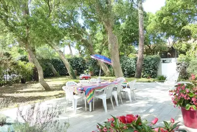 Image de Villa Les Chardonnerets, entre lac et océan, pour 10-12 personnes