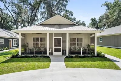 Image de Deep water and golf course views, Shellman Bluff