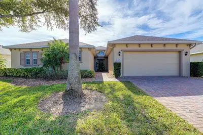 Image de 416bc: Luxurious 4-Br in The Manor at West Haven
