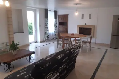 Image de Gîte familiale avec piscine en partage