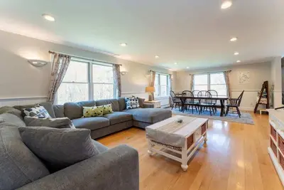 Image de New! Acadia Haven House