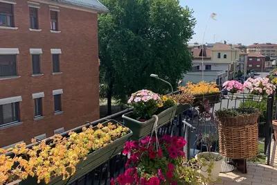 Image de 3 Bedroom Apartment in Novara
