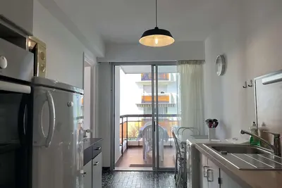 Image de Appartement 2p avec terrasses, parking privé, à 100m des plages - Juan-les-Pins