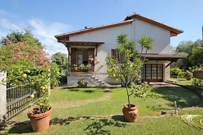 Image de Vacation Home à Capanne-prato-cinquale avec 2 chambres à coucher, 5 couchages