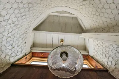 Image de Casa del Sol - Original Eco Build-Beer Can House!