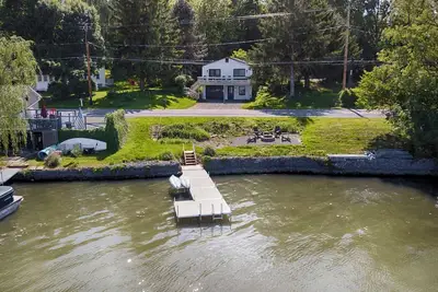 Image de Chirping Pines: Modern Lake Home on Cayuga Lake