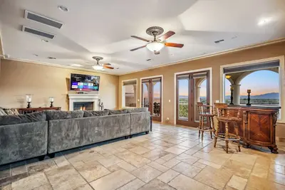 Image de Waterfront Pool Spa Views Dock 7 bd