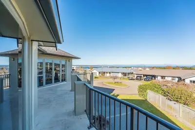 Image de Nature Vistas - Lake Taupo Holiday Home