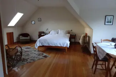 Image de Private Spacious Loft Studio Close to Gordon’s Beach