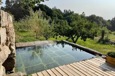 Image de Maison de campagne 'MarĂa Bargiela' avec terrasse privĂ©e, jardin privĂ© et Wi-Fi