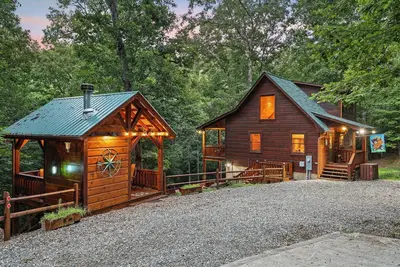 Image de Quiet Cabin w\/ Pavilion, Hot Tub, & Creek On-Site, Dog friendly