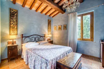 Image de Appartement 'Eremo Di Santo Apollinare' avec vue sur les montagnes, terrasse privée et Wi-Fi