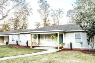 Image de Midtown Aquamarine- Smart Home, Walk To Zoo!