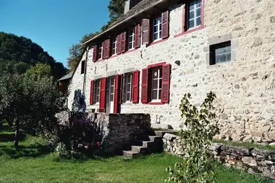 Image de Hôtel de caractère rénové avec soin et goût.
