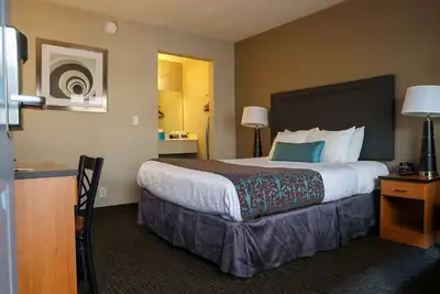 Image de Premium Queen Room in Motel Located in Soma, Free Parking, 15 Min Walk to Moscone