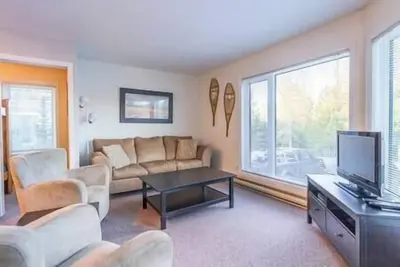 Image de 2br Mountainside Condo / Ski-In / Corner Unit