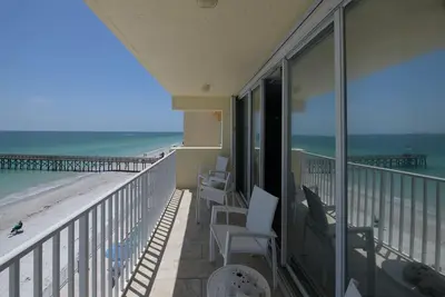 Image de The Breakers 405 - Open-Concept Beachfront Condo