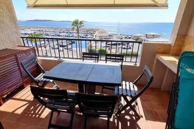 Image de T3 avec parking, piscine et tennis payants à 200m des plages - Wi-Fi
