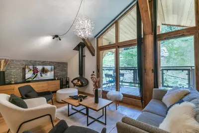 Image de Penthouse neuf avec balcon Sud, proche piste, cheminée, parking, Wifi