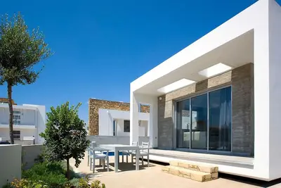 Exclusive Luxury Beach Villas - Tourist Beach Location - Prime Tourist Area