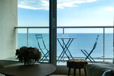 Image de Appartement vue imprenable baie des Sables - 4 personnes