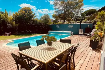 Image de Belle Villa plein sud piscine jardin pergola parking \nProche centre ville plage