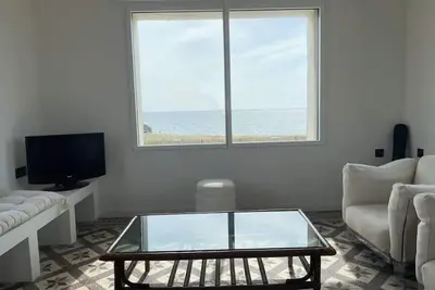 Image de Maison face mer à deux pas des plages et spots de surfs. Idéal famille!