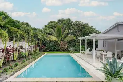Image de Luxury Miami Casa Bonita with Tropical Pool Oasis