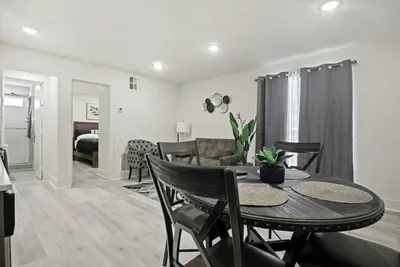Image de cozy 1 bedroom near deep ellum