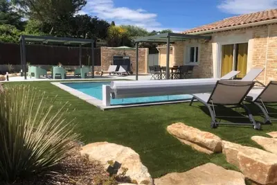 Image de Villa Mapokia 2 climatisée piscine chauffée privative proche Uzès ***