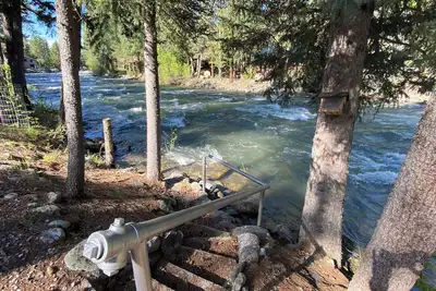 Image de Vallecito Creekfront Cabin ~ Perfect Mountain Retreat for Families or Couples!