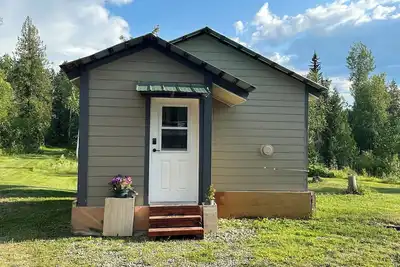 Image de Cozy cabin on 10 acres in Clearwater Bc