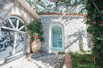 Image de Villa avec piscine et 8 chambres doubles Ă Anacapri - by La Canostra Capri