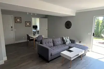 Image de Private 1 bedroom house with an office