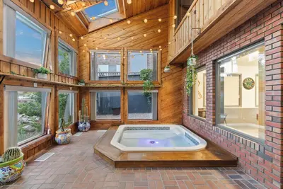 Image de New! Spa/HotTub - GameRoom - 3xBars - 4xFireplaces