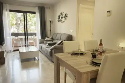 Image de Gorgeous 3 Bed Apartment - Nueva Ribera