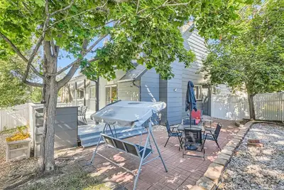 Image de 3 Bed, 3 Bath Home with Bonus Office\/Game Room in Prime Littleton Location