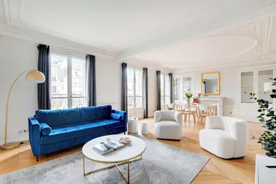 Image de Appartement de Luxe 2 Chambres avec Balcon à Trocadéro