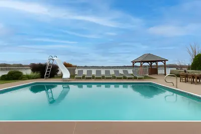 Image de River Dream & Heated Pool & Movies & Dock & Bbq & Notre Dame