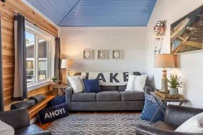 Image de Charming Cabin at Breezy Point Resort! Prime Location! Golf, Lake, Relax, Hike, Swim