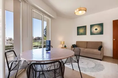 Image de Arm1 - Beau 2 pièces avec terrasse d'angle